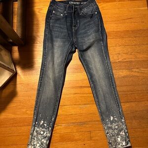 Worn only a couple times